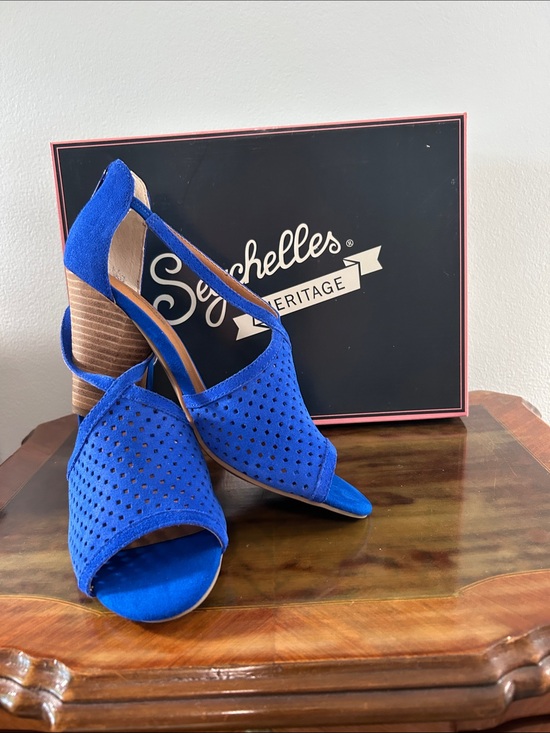 Seychelles Shoes - Seychelles Heritage Gamble Cone Heeled Sandal in Electric Blue Suede sz 7.5